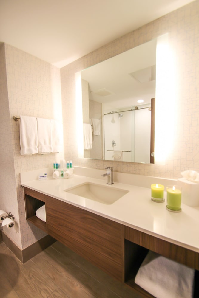 Holiday Inn Express & Suites Miami Airport East by IHG, Bild 11