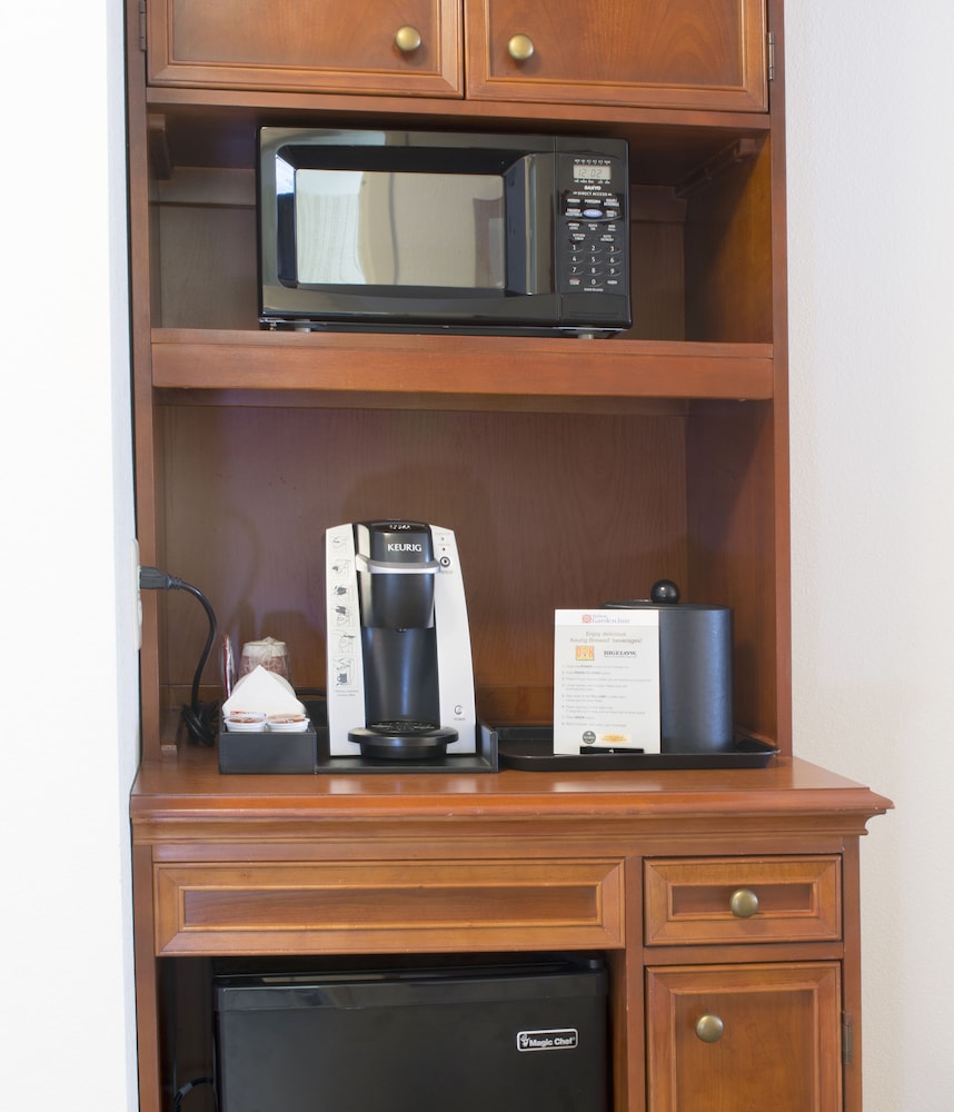 Junior Suite, Accessible - Photo 2