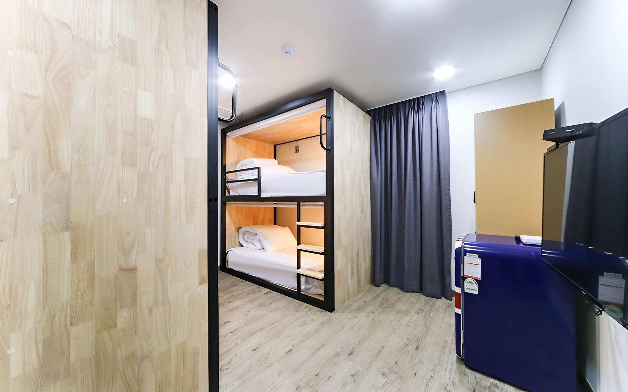Room (Male Dormitory (Single Person Rate)) photo 3