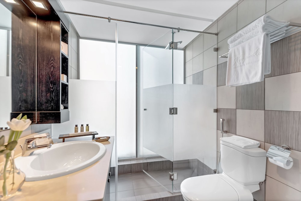 Suite, Multiple Beds, City View (Superior Four Bedroom) - Photo 22
