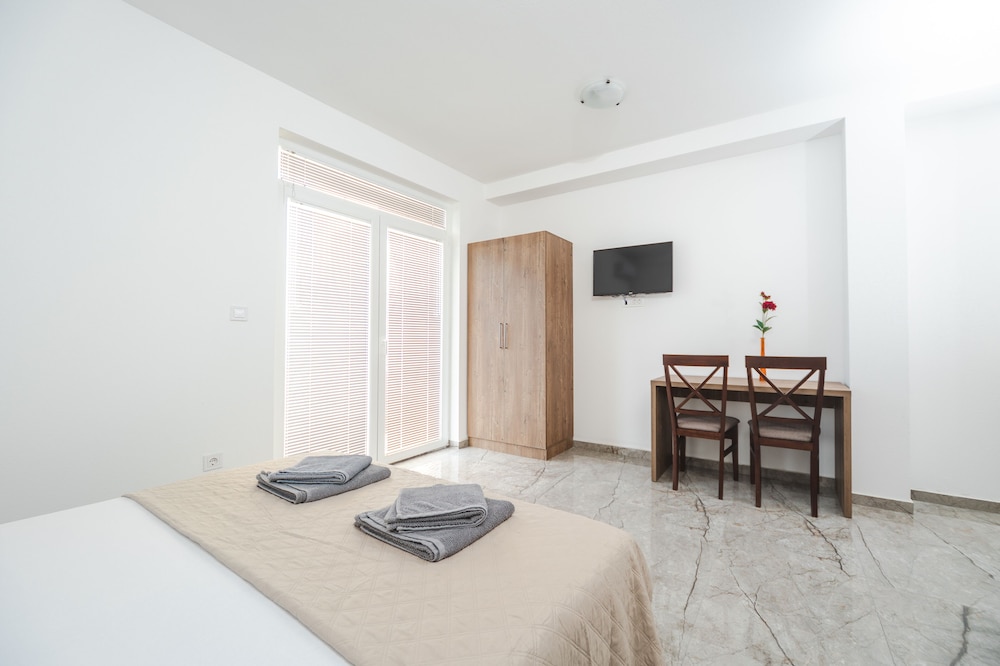 Apartment, Balcony, Sea View photo 2