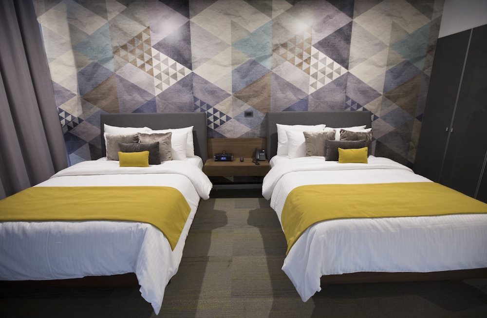 Junior Suite, 2 Double Beds photo 2