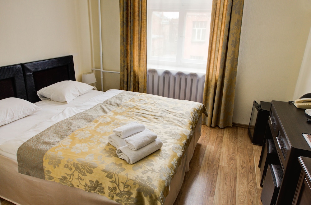 Twin Room, 2 Twin Beds - Photo 16
