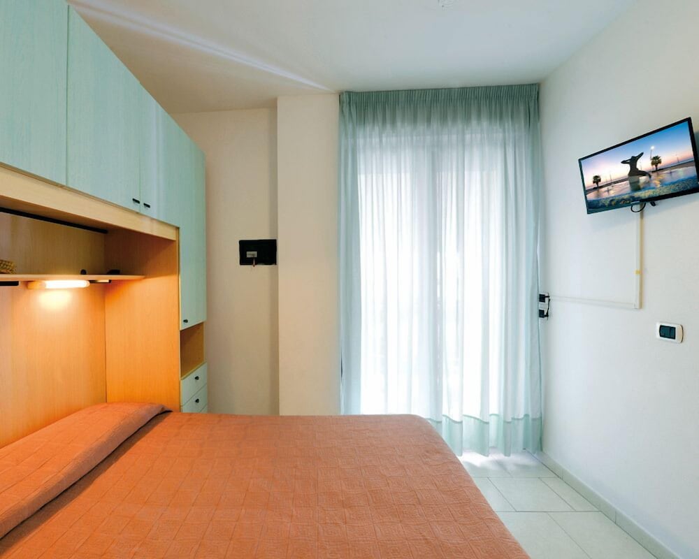 Apartment, 1 Bedroom, Balcony - Photo 1