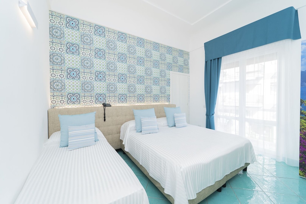 Superior Triple Room - Photo 2