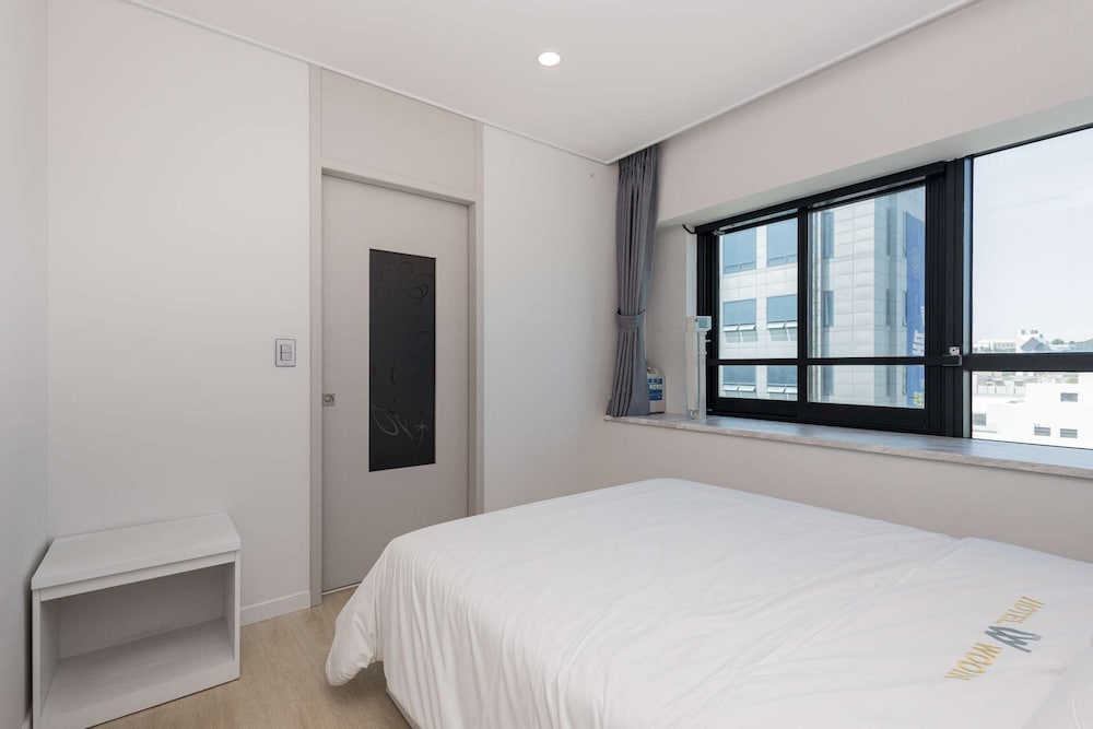 Royal Suite - Photo 23
