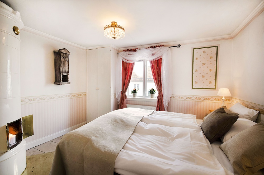 Double Room (Breakfast not included) photo 2