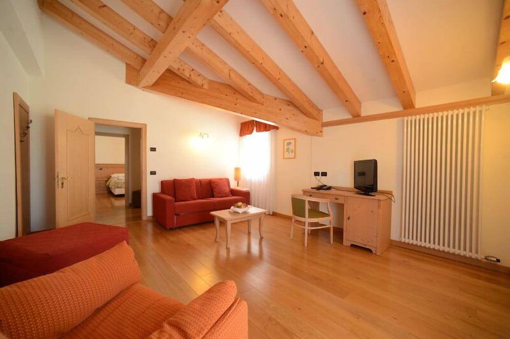 Family Room photo 1