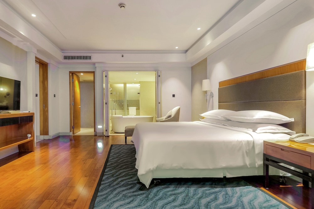Suite, 1 Bedroom, Ocean View - Photo 4