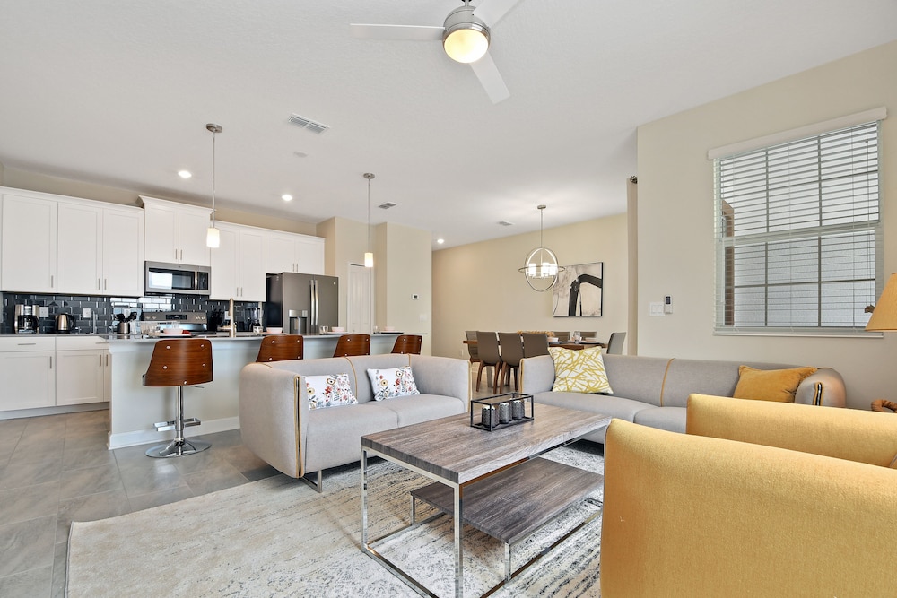 Townhome, 4 Bedrooms
