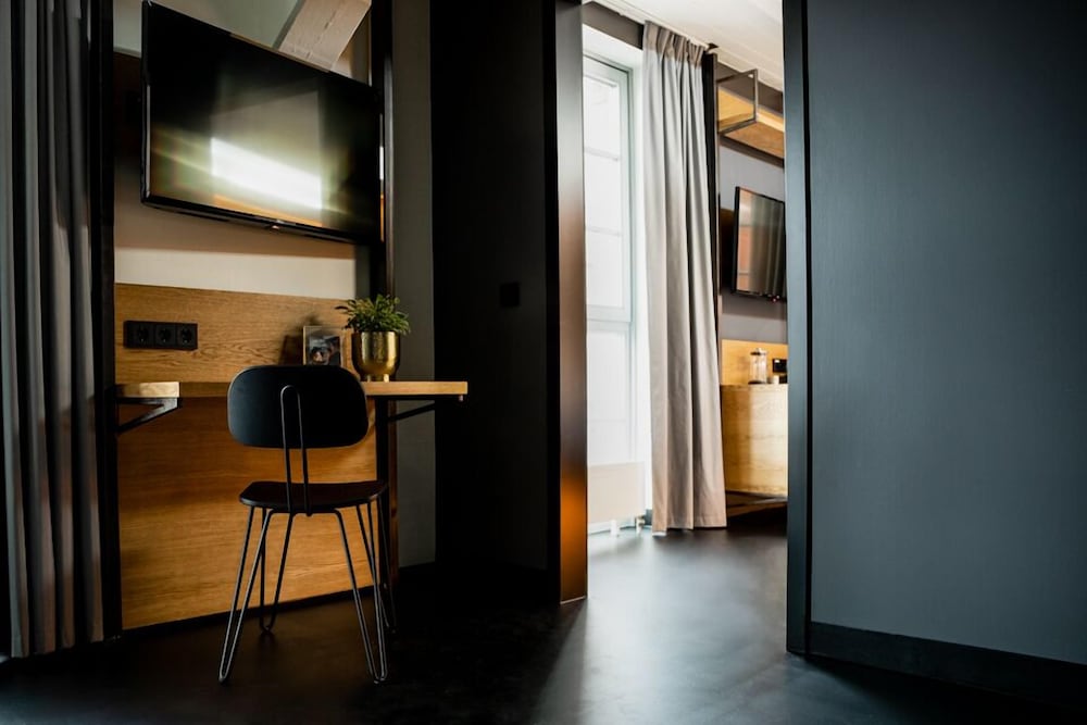 Standard Suite