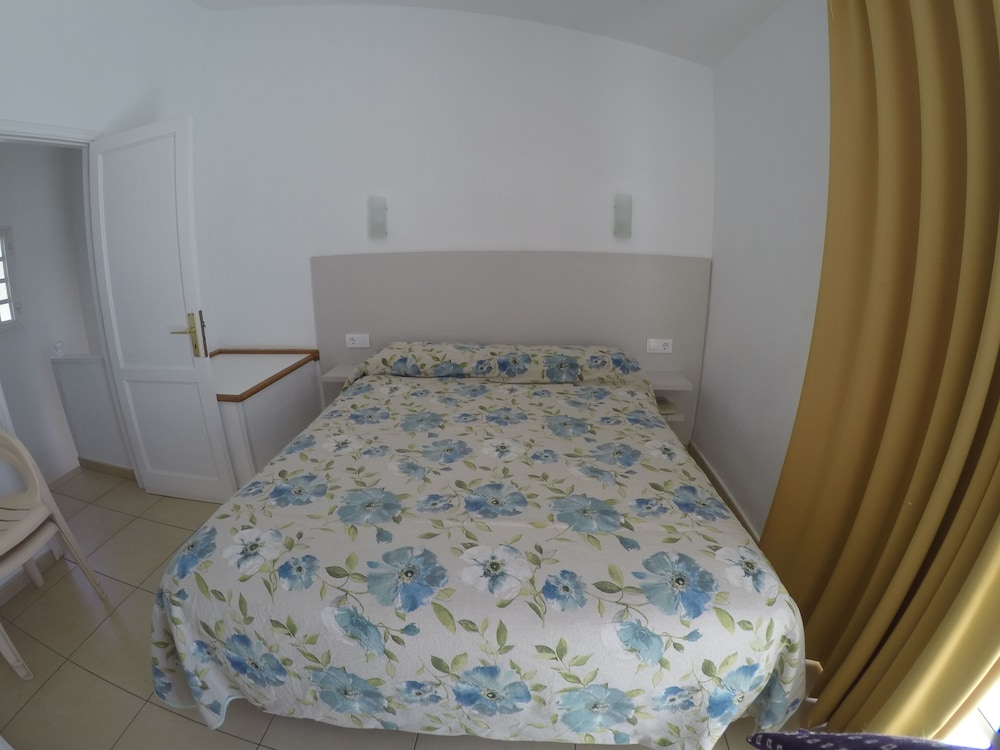 Bungalow, 1 Queen Bed, Pool View photo 3