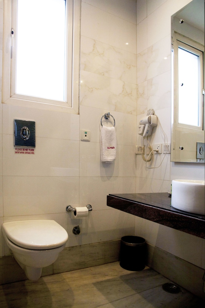 Executive Room - Photo 9