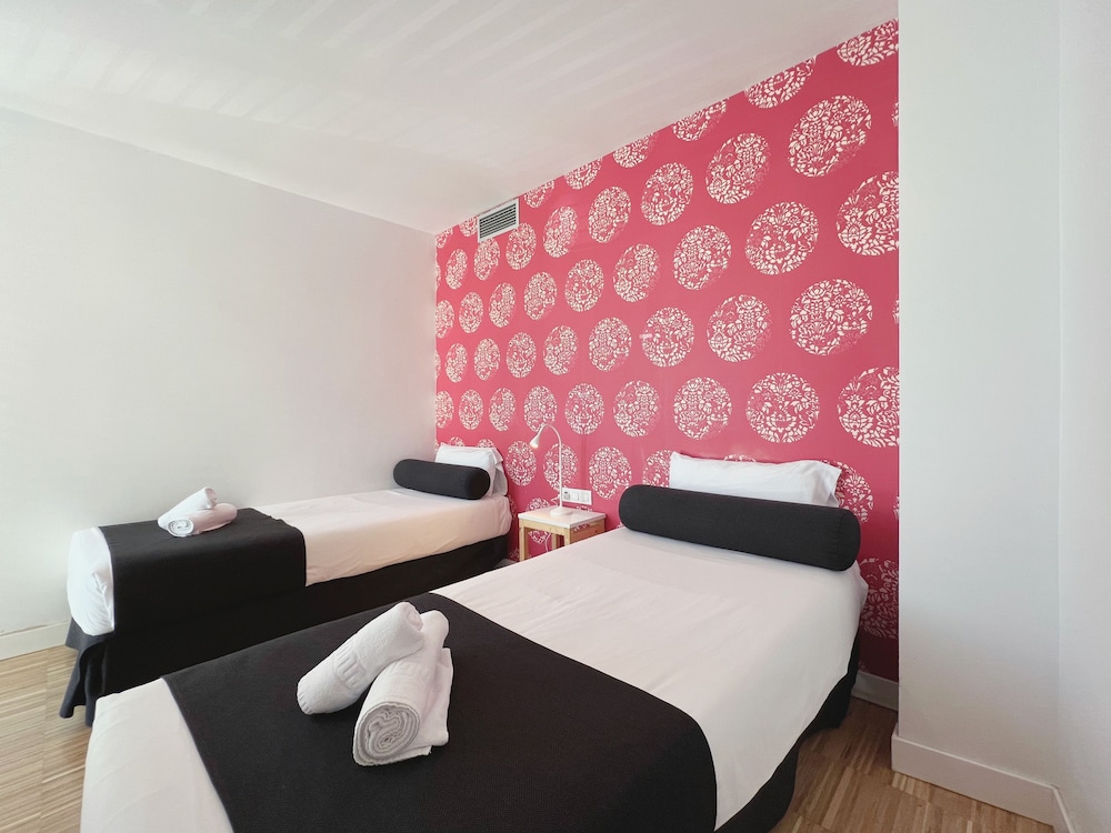 Apartment (2 Bedrooms) photo 3