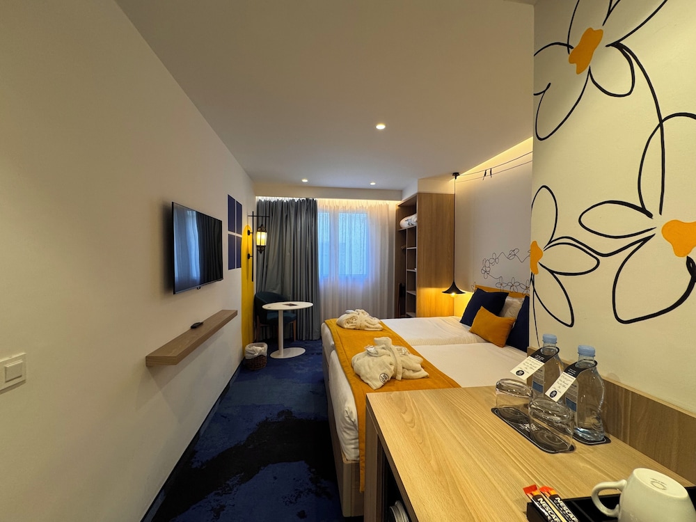 Executive Room - Photo 4
