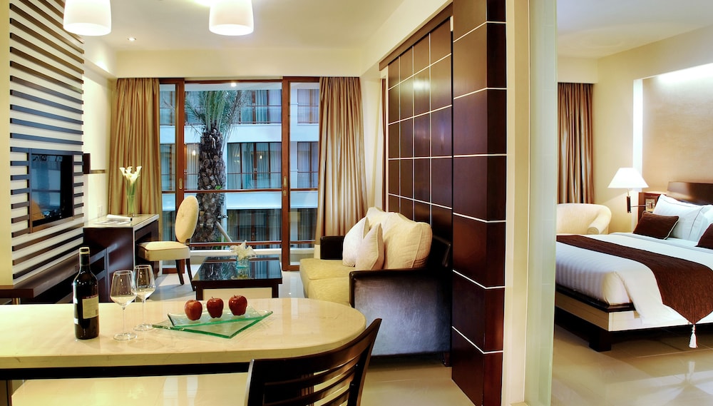 Aston Suite - Photo 3
