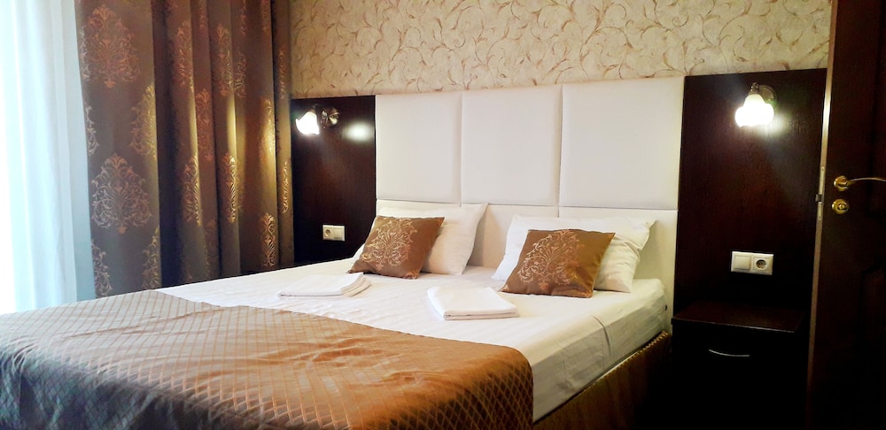 Exclusive Double or Twin Room, 1 King Bed, Non Smoking, Mountain View