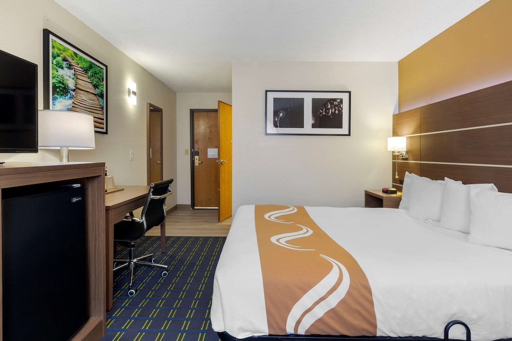 Room, 1 Queen Bed, Accessible, Non Smoking - Photo 2