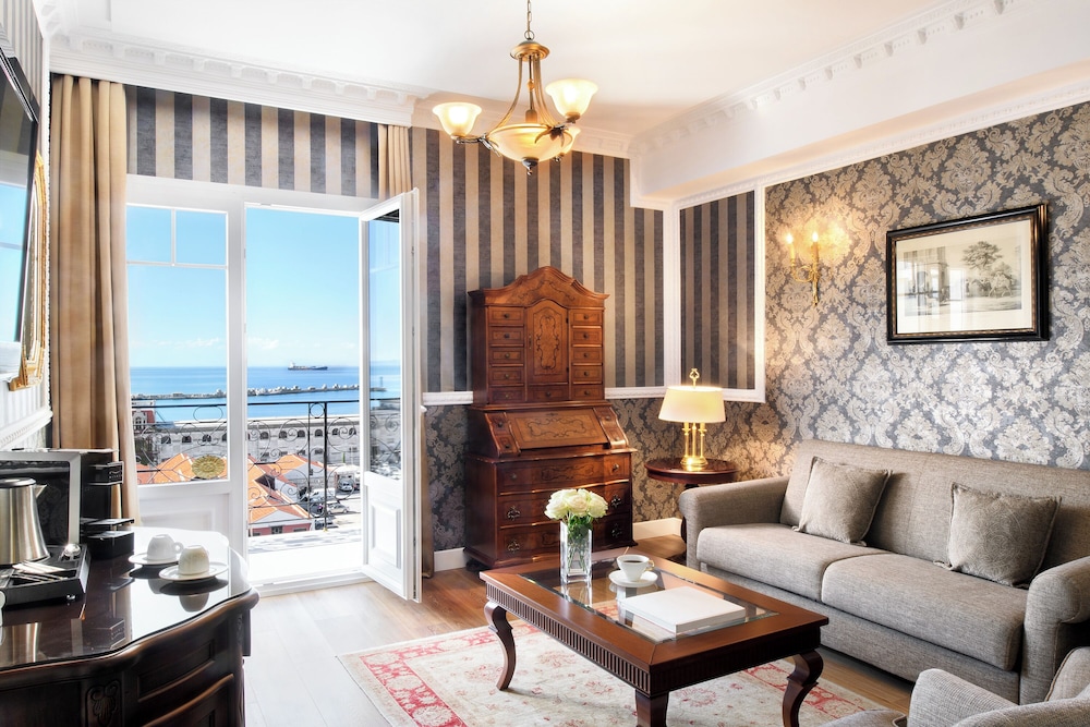 Sea View Executive Suite