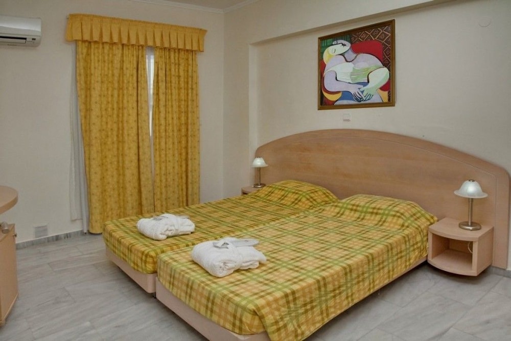Standard Room - Photo 9