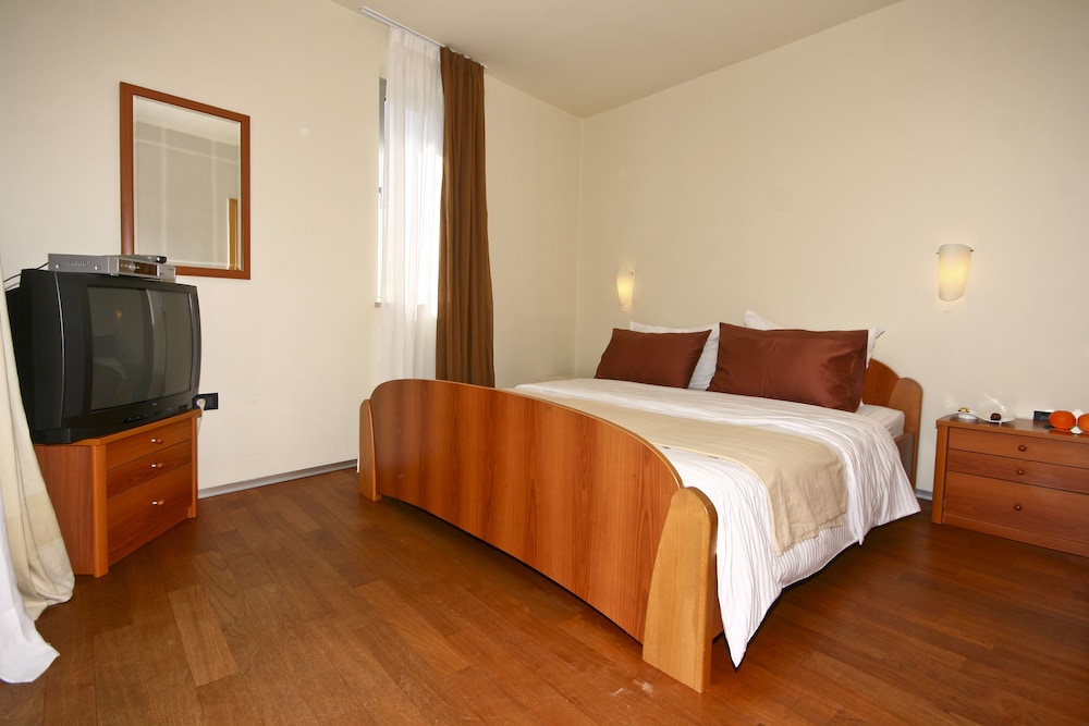 Classic Double Room, Balcony