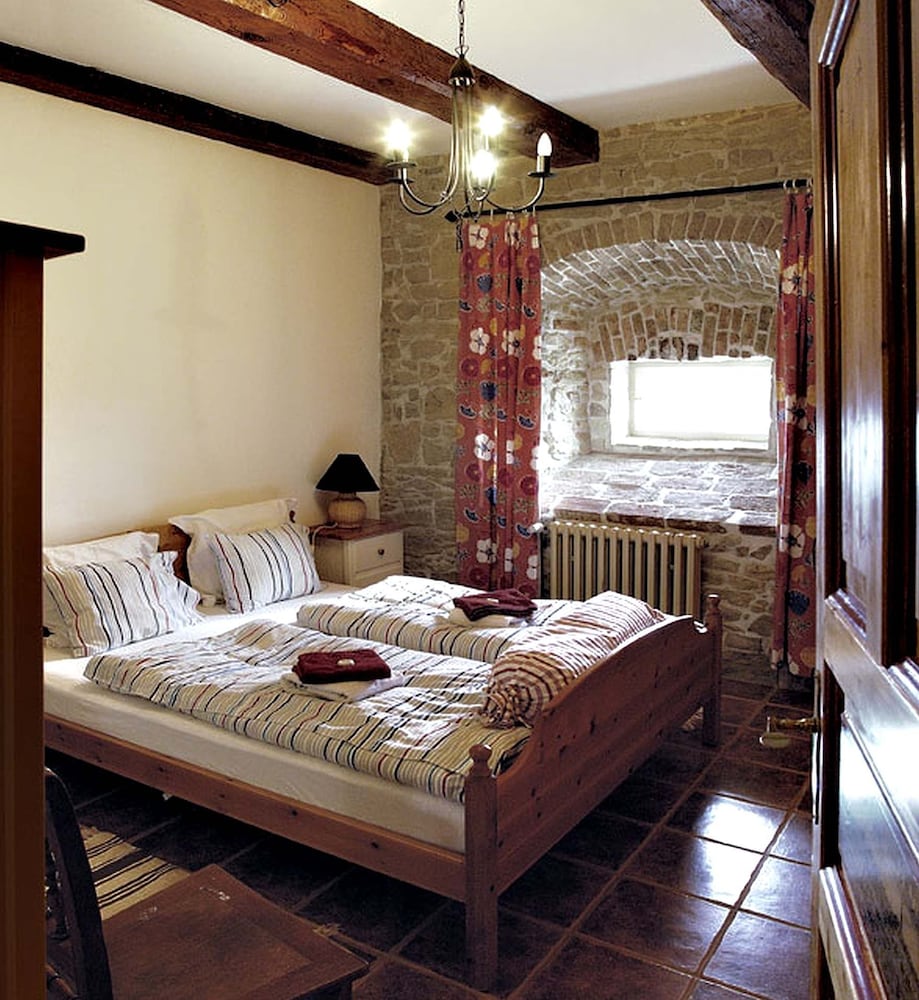 Deluxe Apartment, Garden View