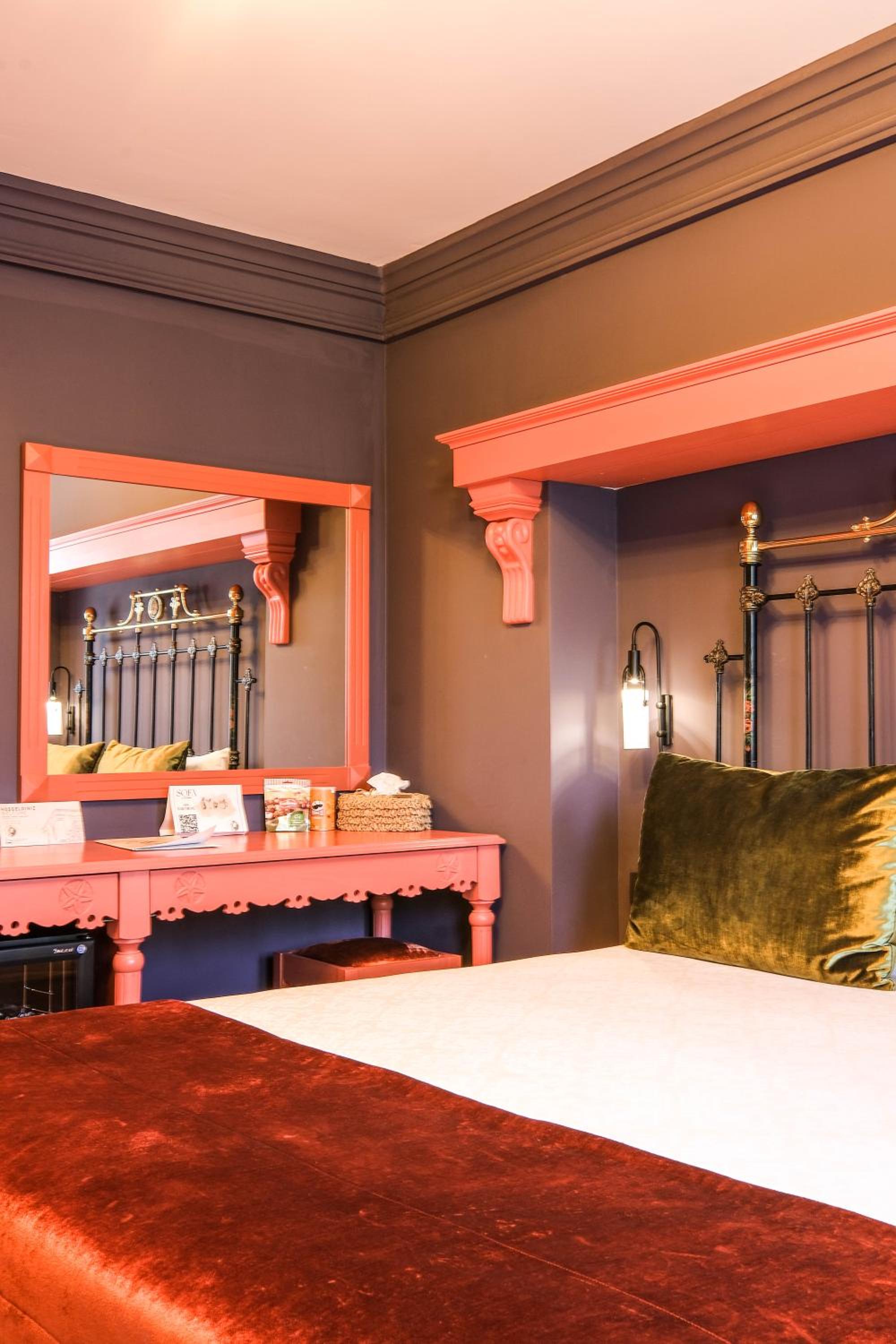 Deluxe Double Room - Photo 7