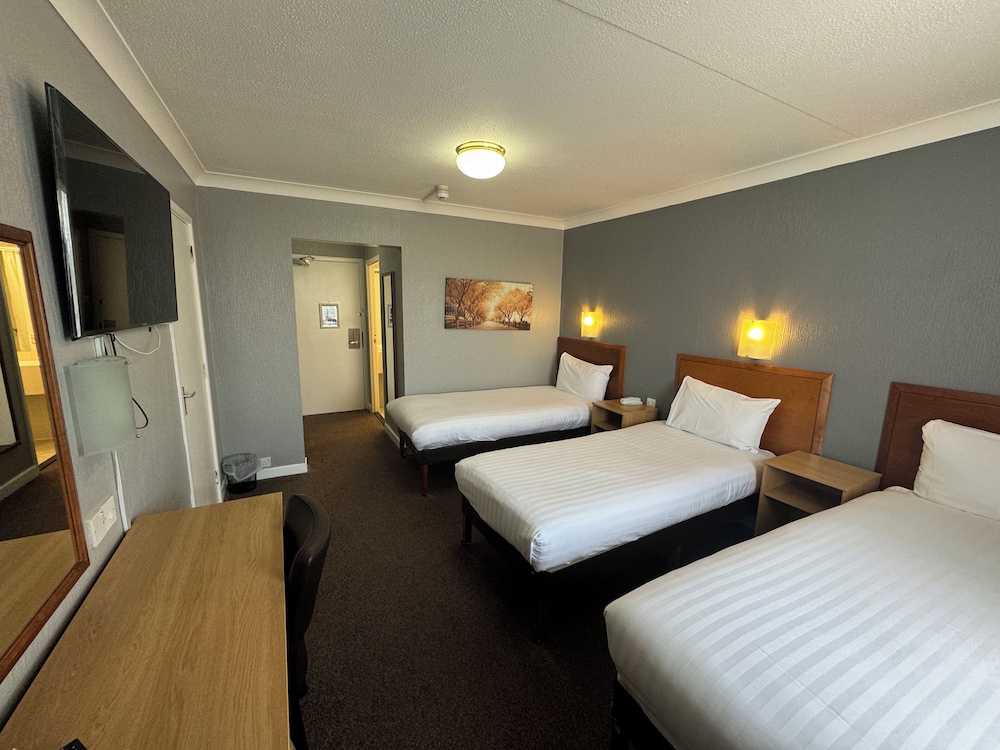 Standard Triple Room - Photo 1