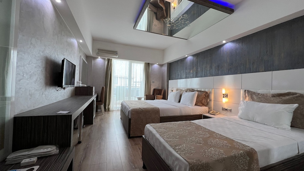 Deluxe Room with Balcony
