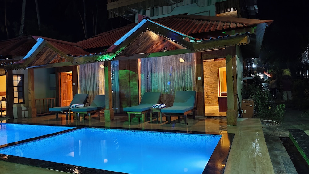 Ocean Suite Private Pool Villa - Sea Facing (Beach Front) photo 1