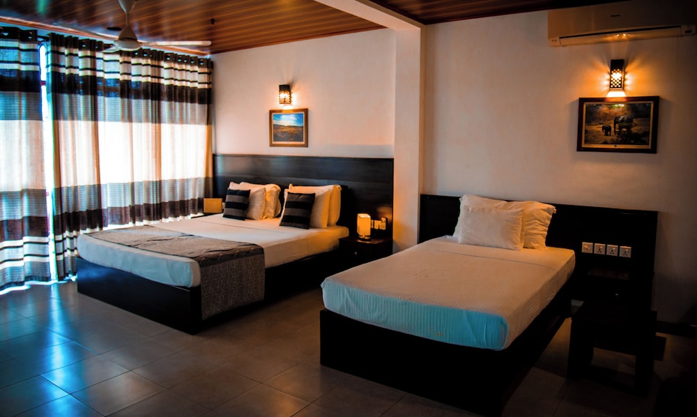 Deluxe Triple Room photo 3