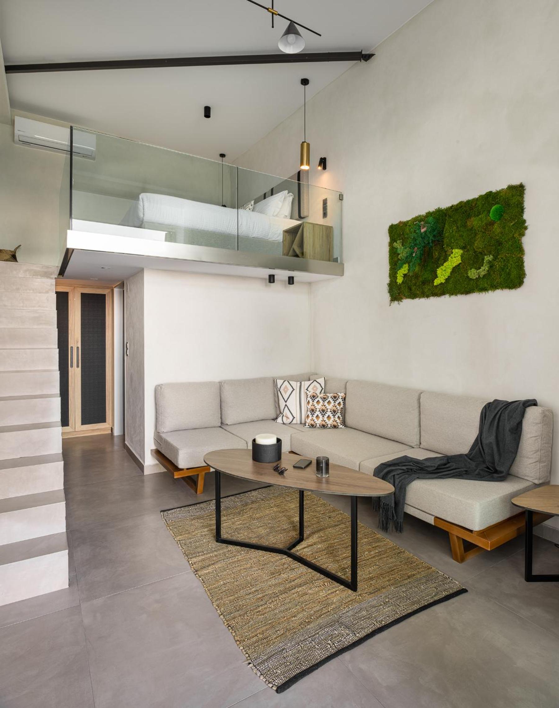 Deluxe Suite with Spa Bath