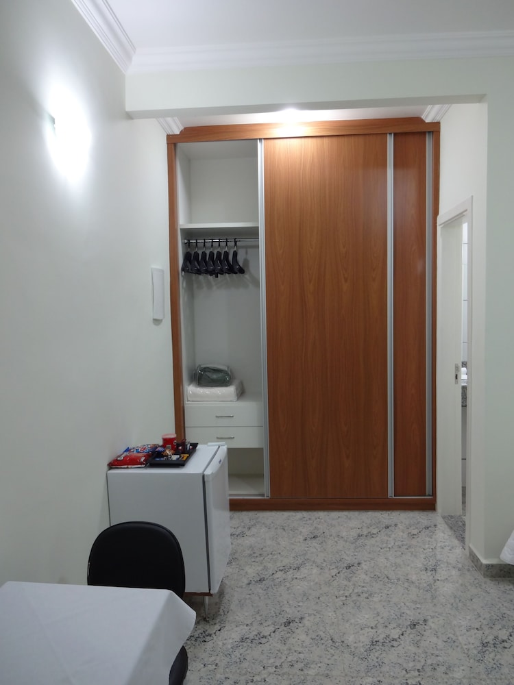Classic Single Room, 2 Twin Beds photo 3