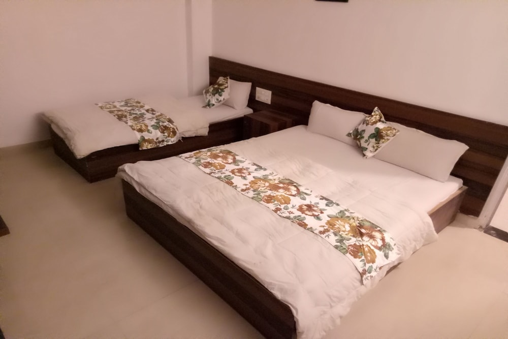 Deluxe Triple Room photo 3
