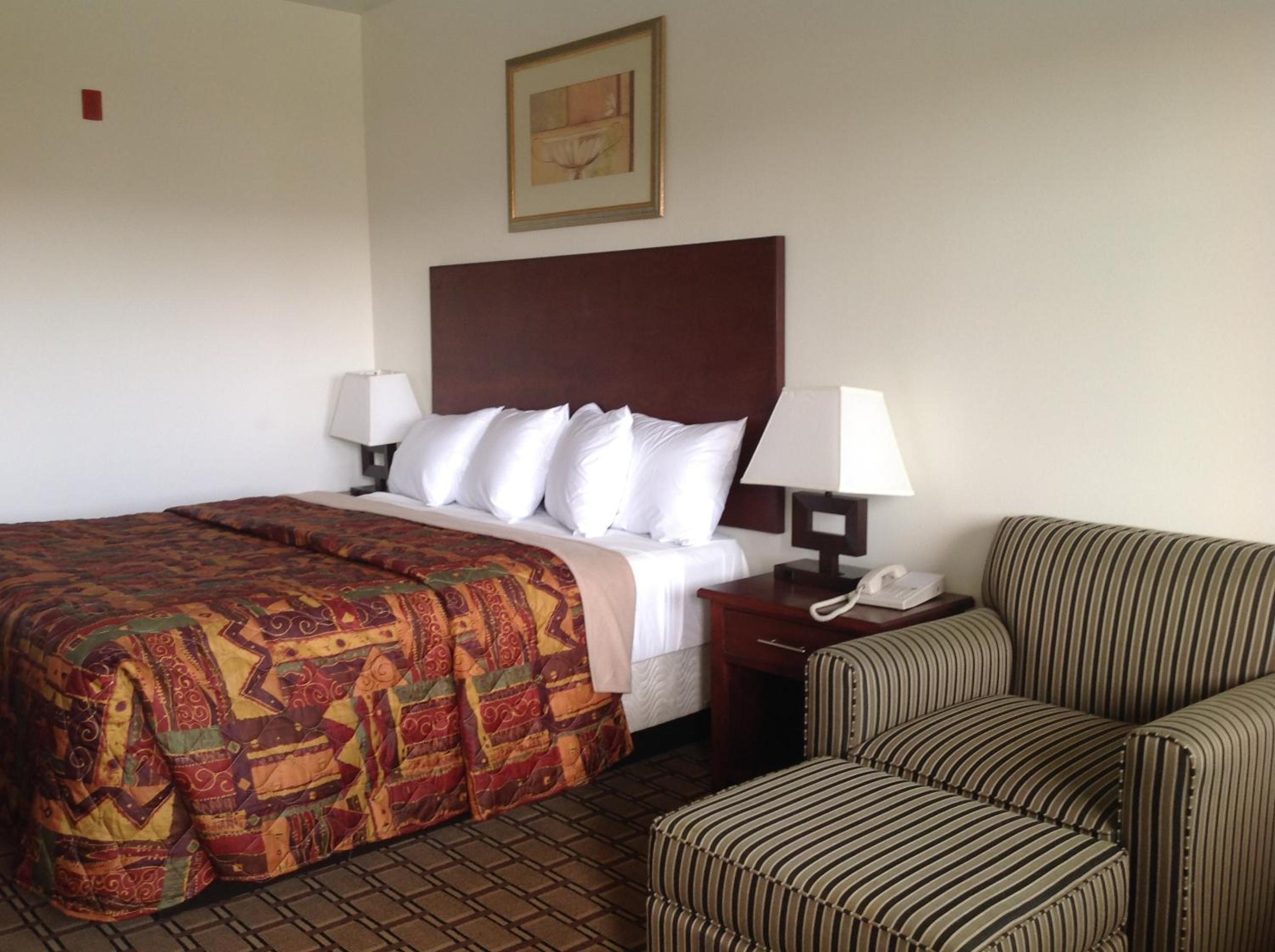 Deluxe Junior Suite photo 2