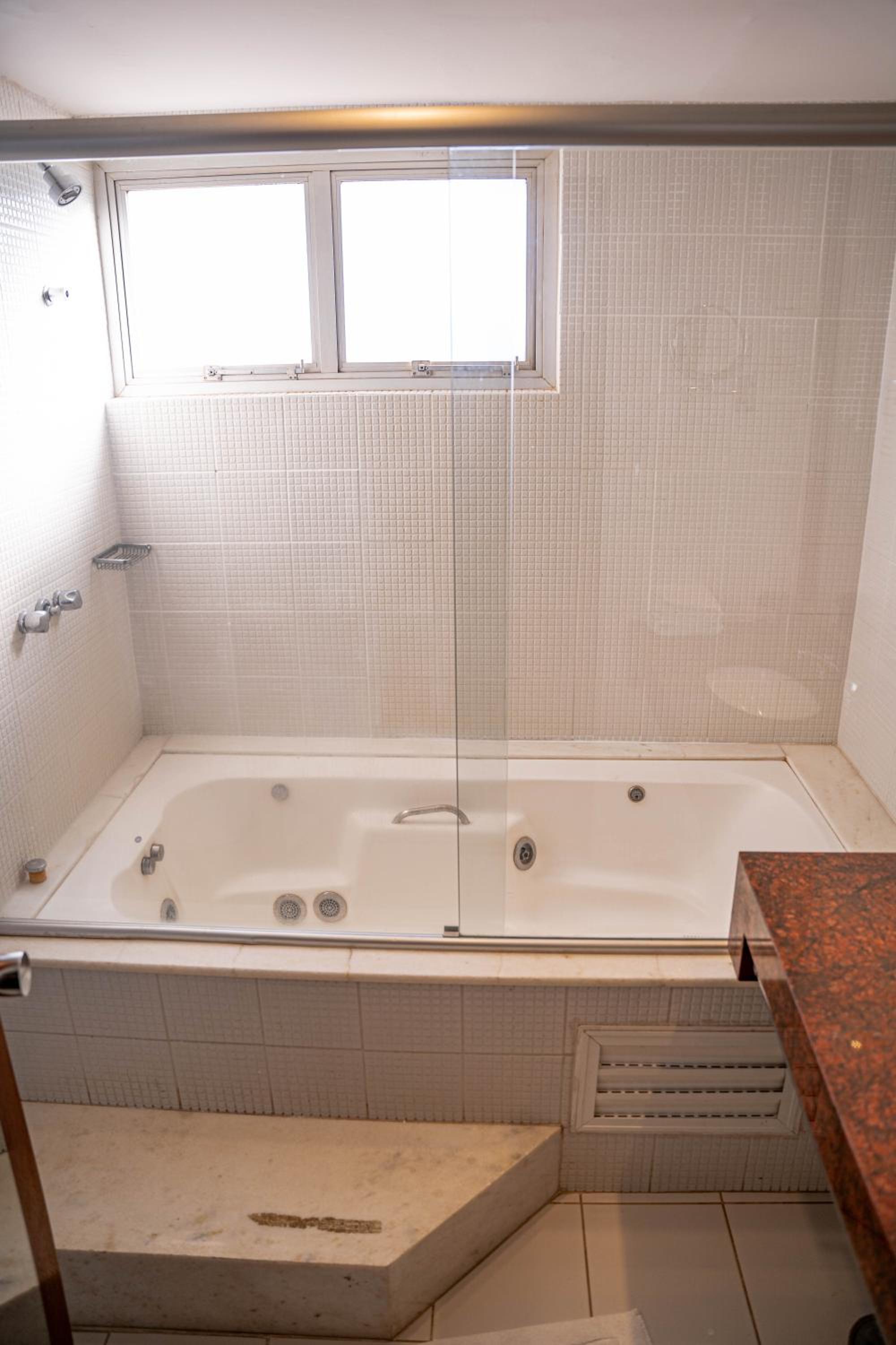 Queen Room with Spa Bath photo 2