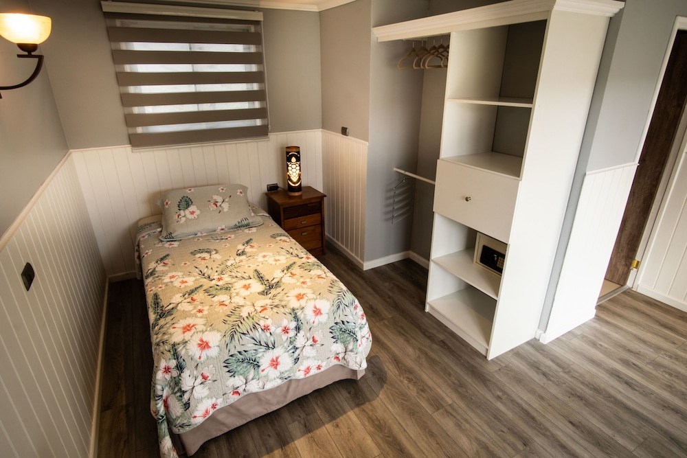 Classic Single Room, 1 Bedroom, Garden View photo 3