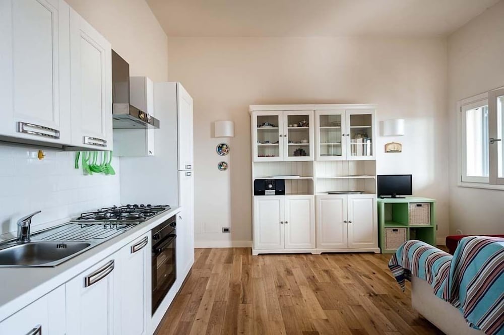 Condo, 2 Bedrooms, Sea View, Beachfront photo 2