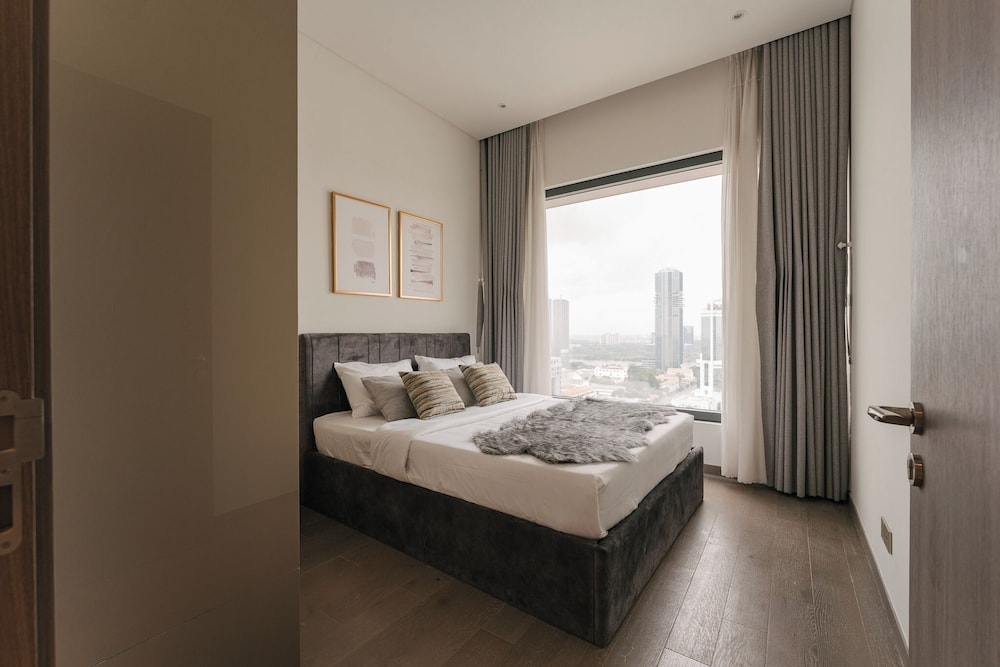 Grand Suite, 1 Bedroom, Business Lounge Access, City View