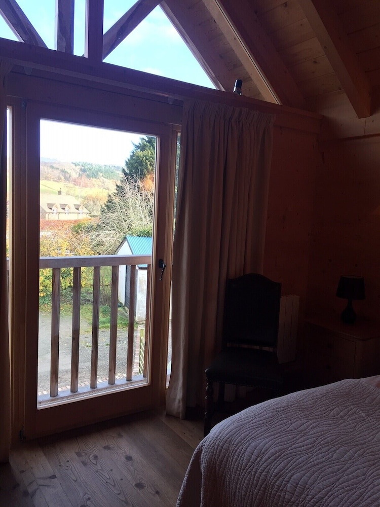 Deluxe King Room photo 3