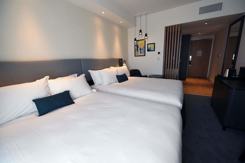 Standard Room, 2 Double Beds photo 1