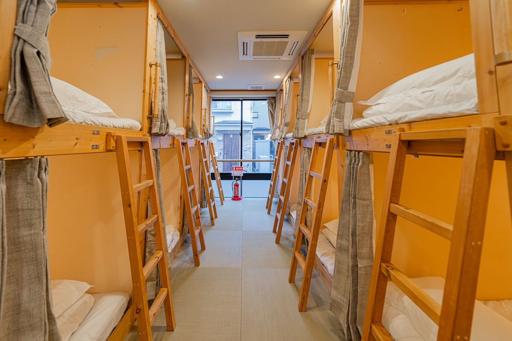 Basic Shared Dormitory, Men only, Non Smoking, Shared Bathroom (Unable to check-in after 10pm) photo 2