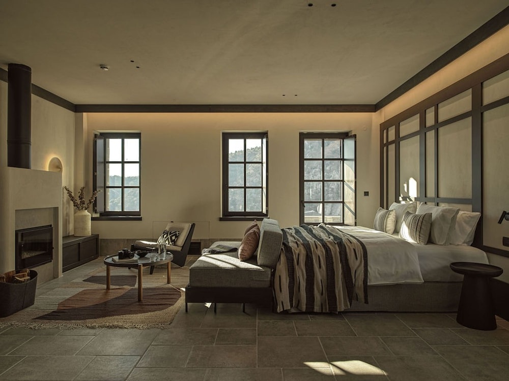 Suite photo 1