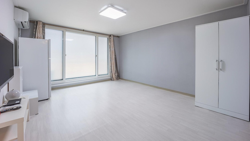 Basic Room, 1 Bedroom (ondol2(laendeombaejeong,pet))