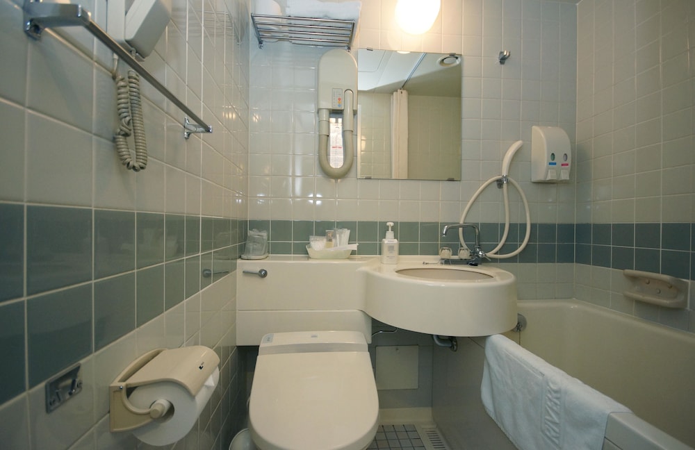 Standard Twin Room, 2 Twin Beds - Photo 5