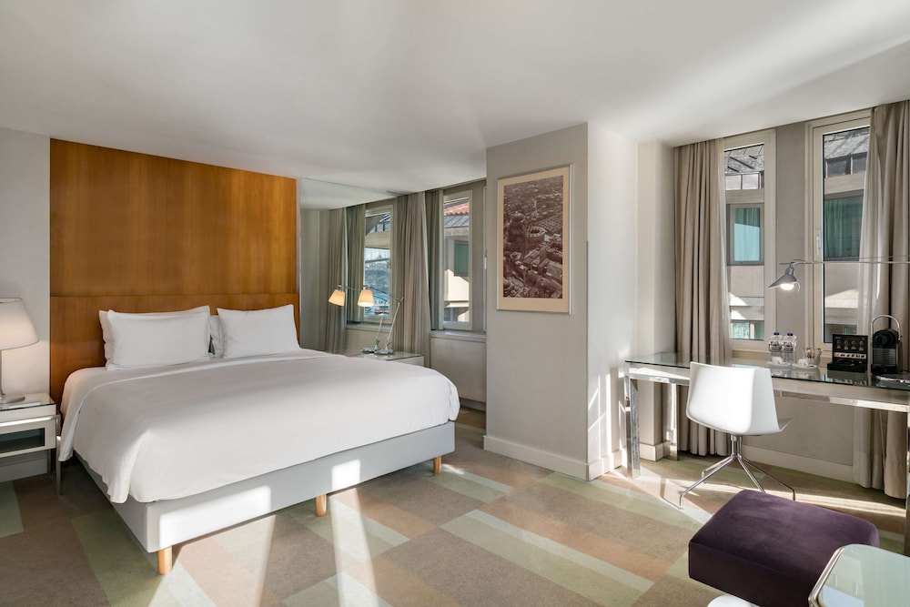Junior Suite (Bosphorus View) photo 1