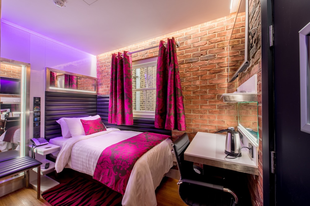 Awesome Double Styloroom photo 3