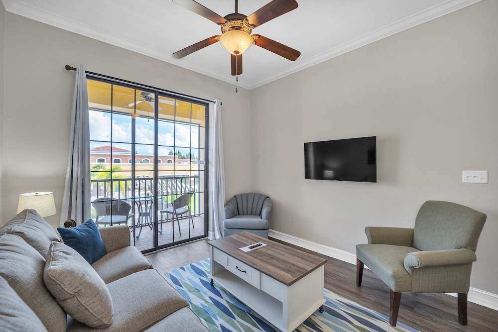 Condo, 2 Bedrooms