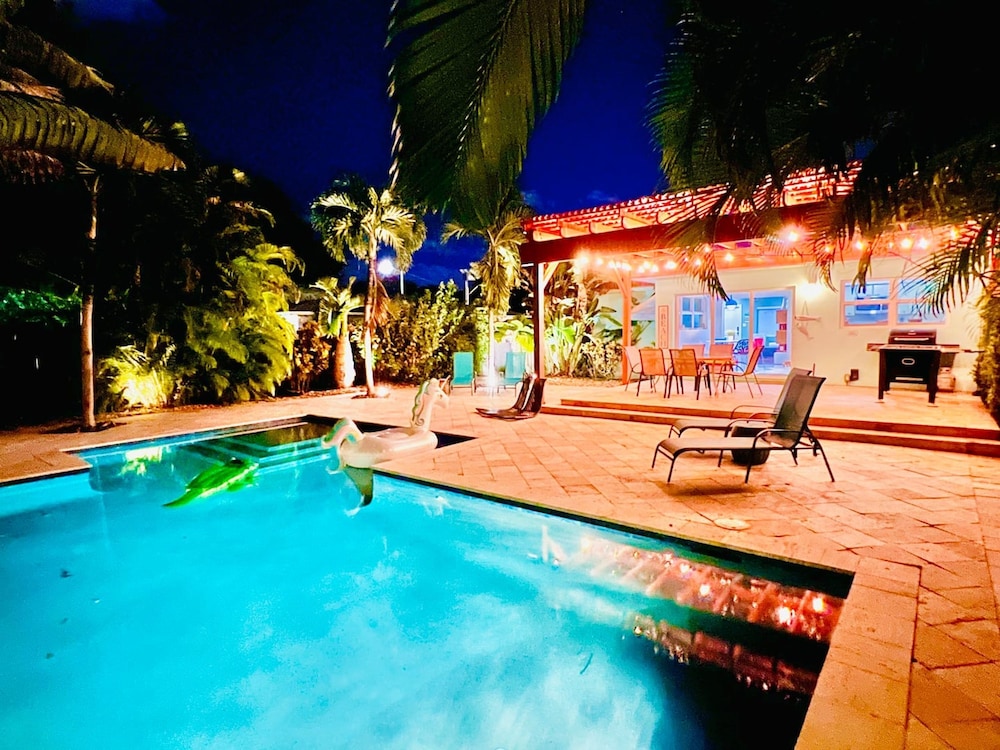 Beachside Bliss Luksus Privat Pool BBQ King Size Seng, Billede 9