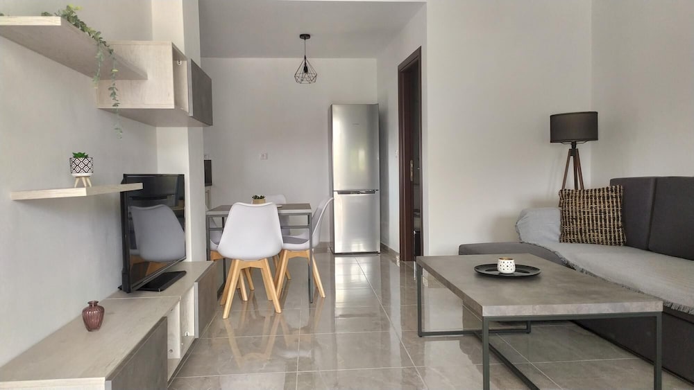 Apartment photo 3
